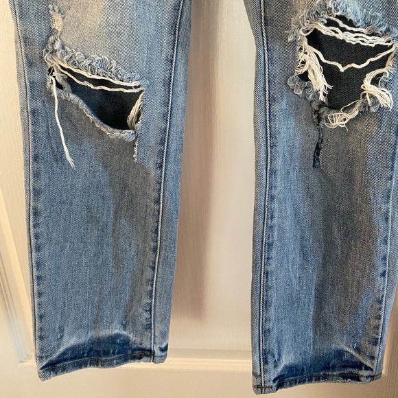 Womens pacsun mom jean 23 Light Blue High Rise Distressed Button Fly - Picture 15 of 16
